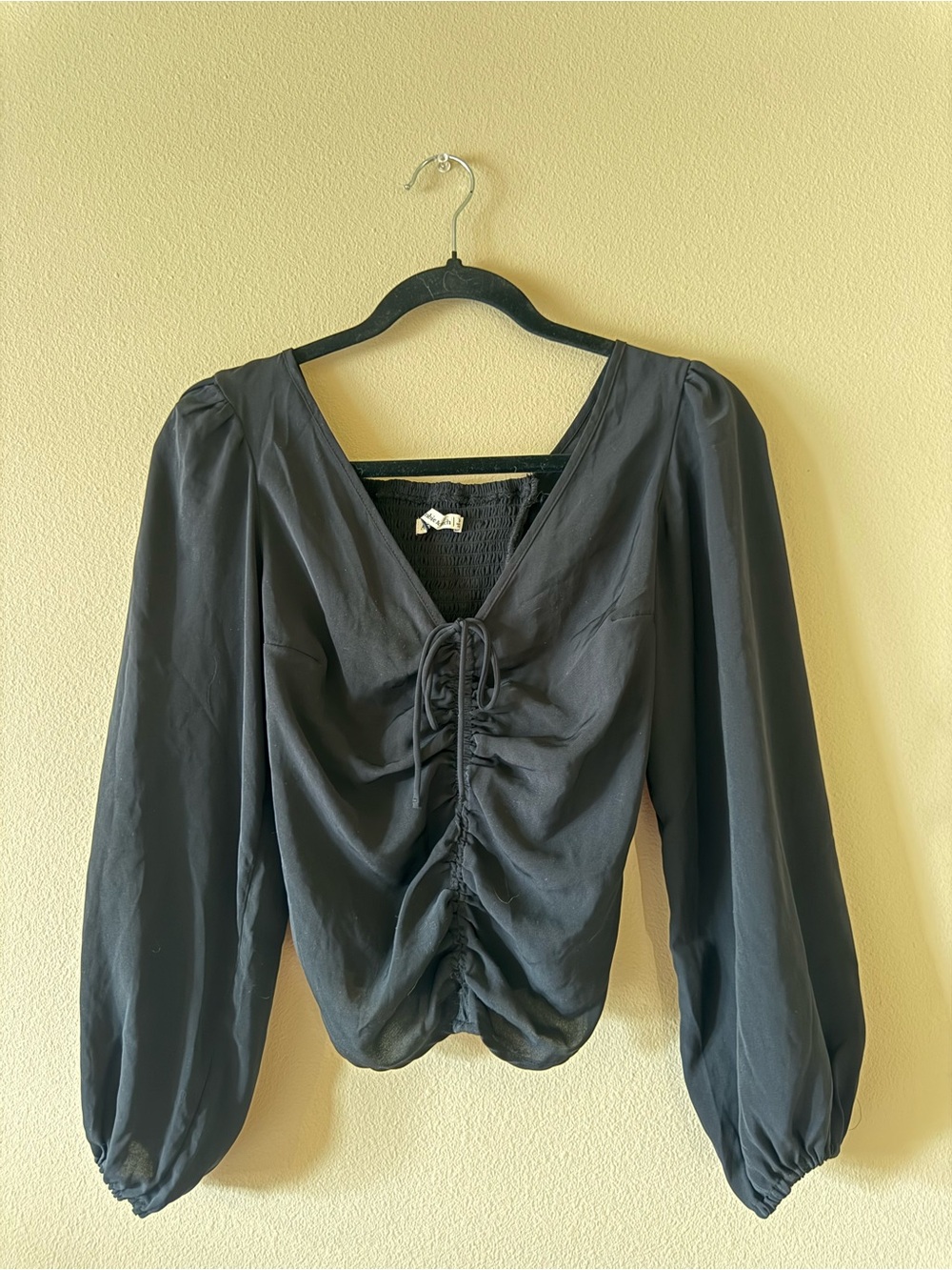 Abercrombie & Fitch Black Ruched Tie Front Blouse XS